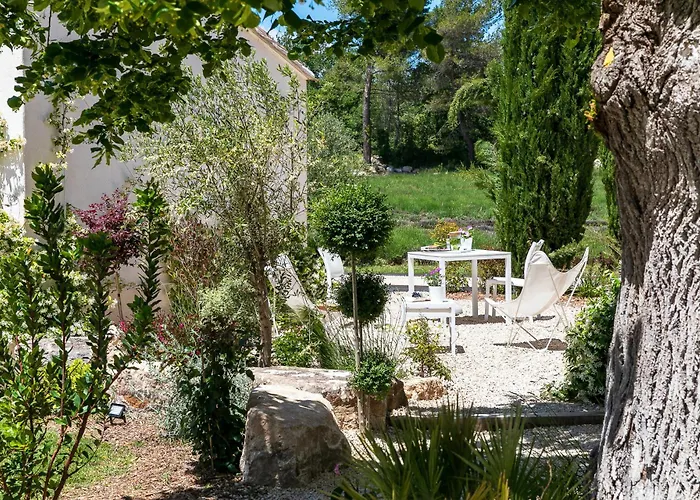 La Bastide De Damien, 5 Clefs Demeure D'Exception Et Table Remarquable Dans Le Guide Teritoria, Jacuzzi Privatif, Cuisine Etoilee Dominique Frerard